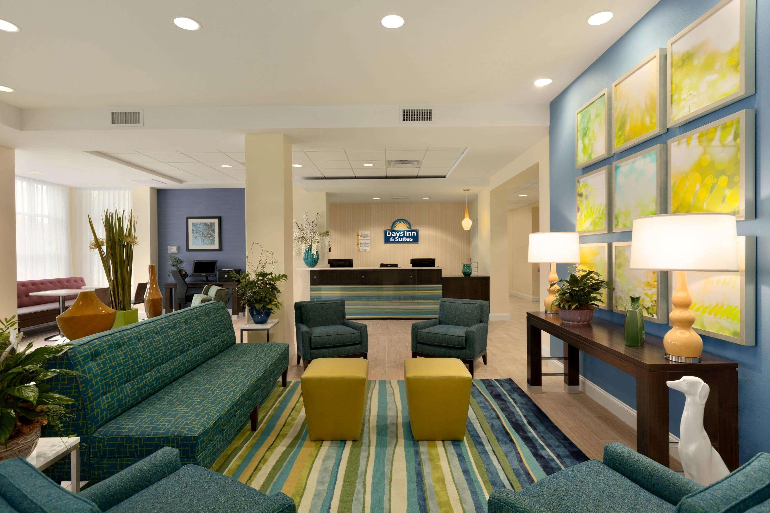 Days Inn & Suites By Wyndham Altoona Exterior foto